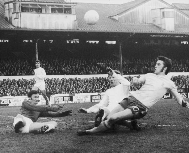 球迷必打卡之地:马拉多纳纪念碑的全球影响力