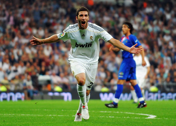 晚间赛事速递:今日欧洲联赛赛果预测与赔率解读