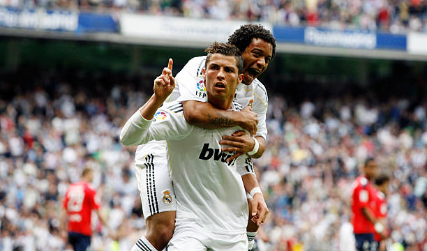 爱奇艺体育欧冠专题:实时比分、精彩回放与专家分析