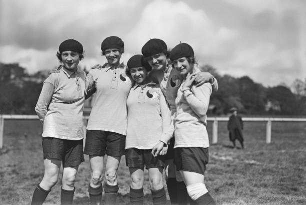 为球员、教练甚至裁判提供一个判罚解读的角度