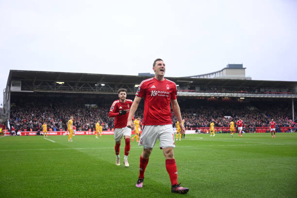 德甲轮换策略大比拼:豪门与中游球队有何不同?