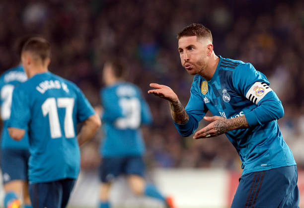 贝吉塔的射门必杀技!龙珠足球直播全记录