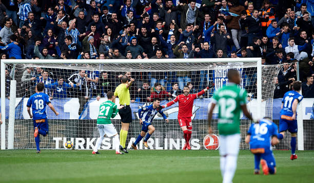 角球成阿森纳进攻利器?关键比赛中的定位球表现分析