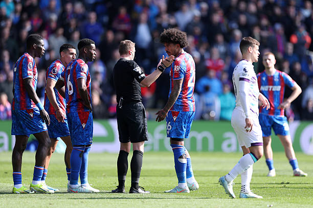 六人制足球进攻利器:1-2-2阵型的跑位与配合技巧