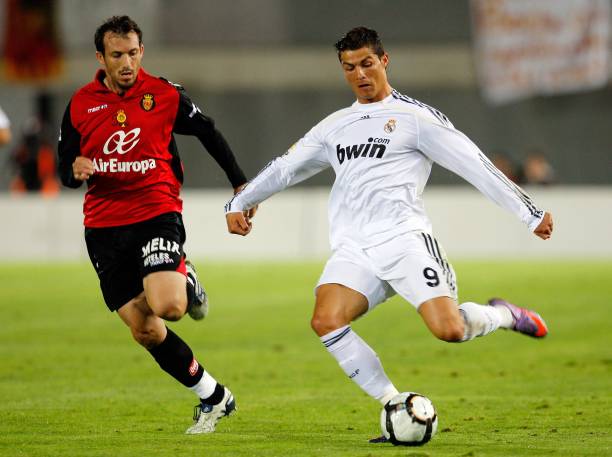 欧冠决赛场地选择标准:为何这些城市能获得举办权?