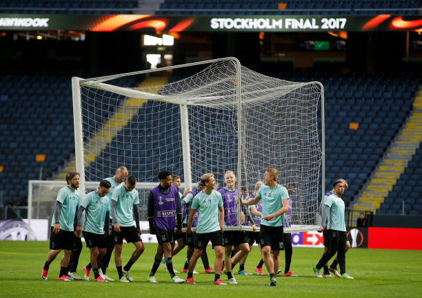 千球先生?罗马里奥职业生涯总进球数的争议与真相