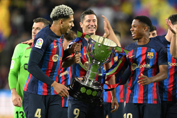 6月17日足球赛程:强强对话、黑马崛起看点十足