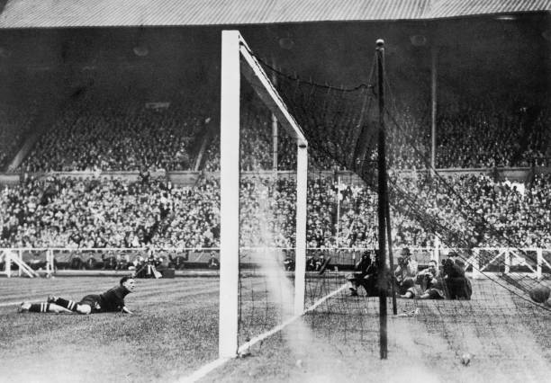 贝林厄姆兄弟的足球生涯:亲兄弟的默契与竞争