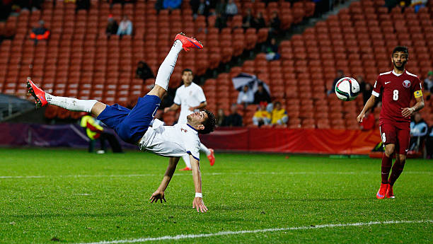 欧冠夺冠排行榜:皇马遥遥领先,谁是最接近的挑战者?