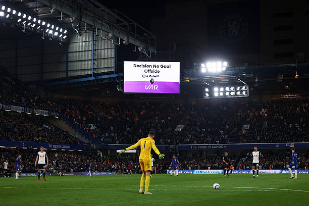 省钱看球攻略:抖音免费足球直播与其他平台对比