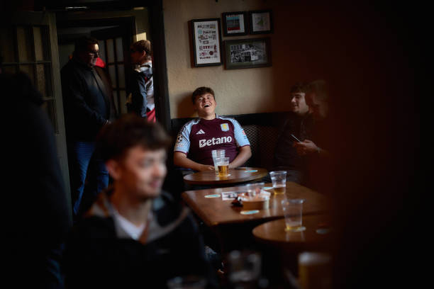 罗纳尔多生于1976年,他的时代如何改变足球?