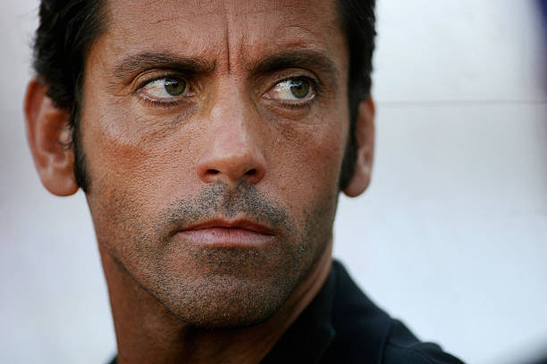 C罗震撼登场!全场球迷沸腾,传奇再续新篇