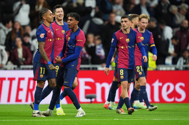 足球比赛中的直接任意球:犯规类型与判罚依据