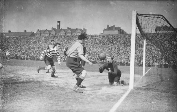 (风格:高效省时,信息浓缩,适合没时间看全场的球迷)