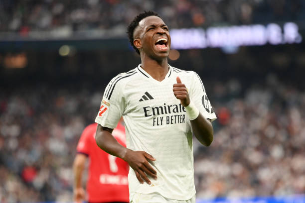 点球判罚规则详解:谁有权主罚点球?