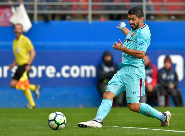 诡异梦境:足球比赛现场竟空无一人