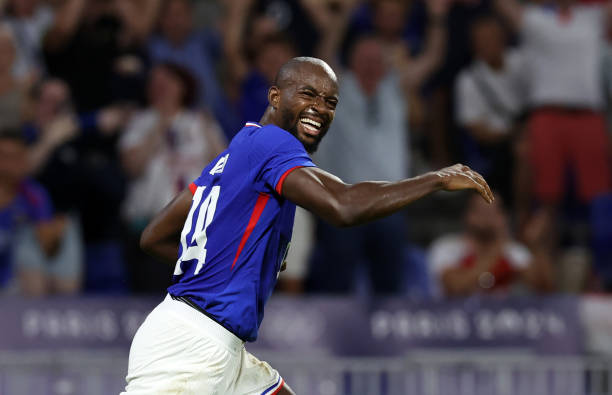 哈兰德欧冠表现分析:多特蒙德新星的崛起