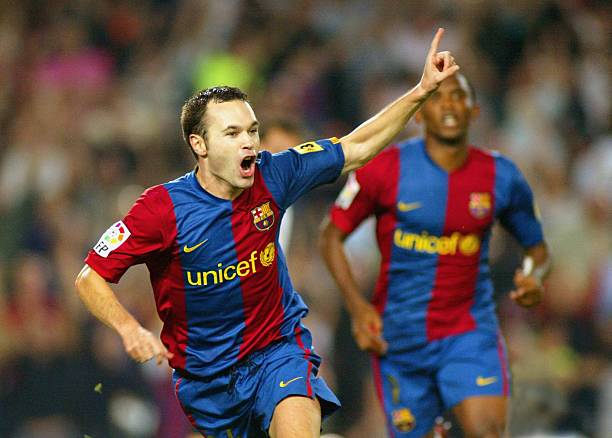 两位传奇射手:普斯卡什的优雅与C罗的力量