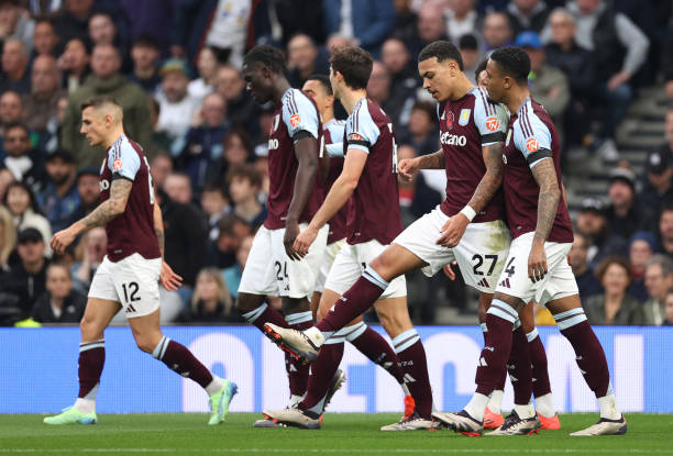 贝克汉姆发型演变全记录:足球场外的时尚传奇