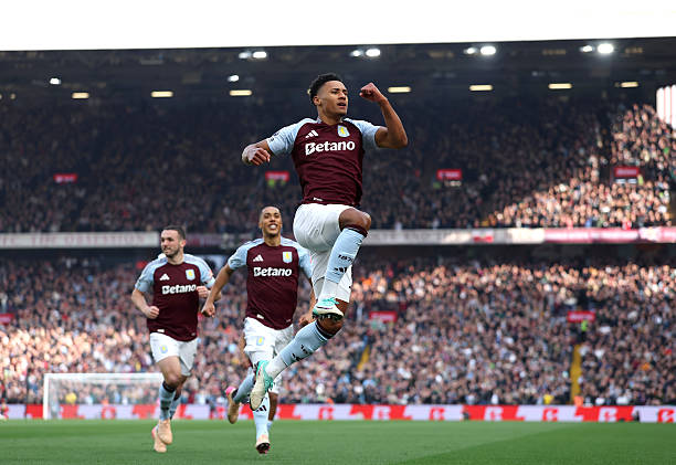 法甲冠军奖杯全解析:名称、设计与历届得主