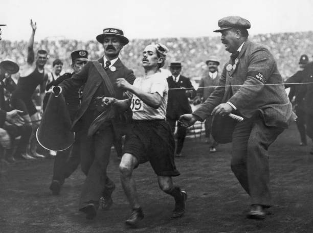 自由式滑雪:空中技巧与创意的完美结合