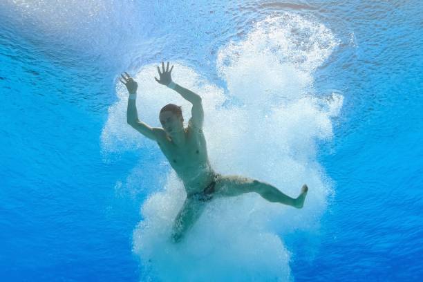 伏明霞的另一半:他是如何赢得跳水皇后的心?