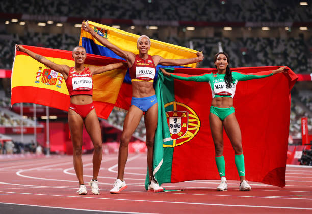 伏明霞谈年龄差婚姻:重要的是相互理解与尊重