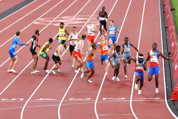 跳远世界纪录保持者的突破瞬间