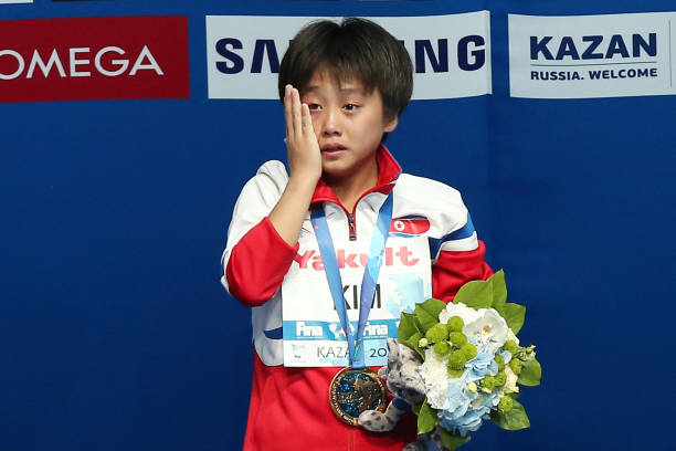 苏炳添的突破时刻:回顾那些改写亚洲纪录的瞬间