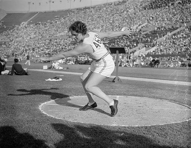 腿部力量训练指南:为立定跳远打下坚实基础