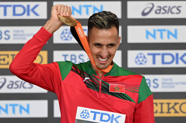 标枪投掷:如何掌握正确的出手角度与力量控制