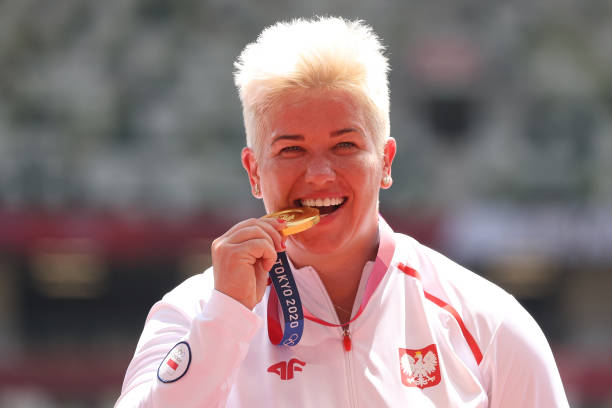 解密宁泽涛身高:官方登记与真人视觉差异分析