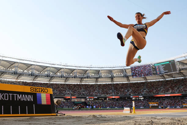 苏炳添身高体重数据揭秘:短跑飞人的身体密码