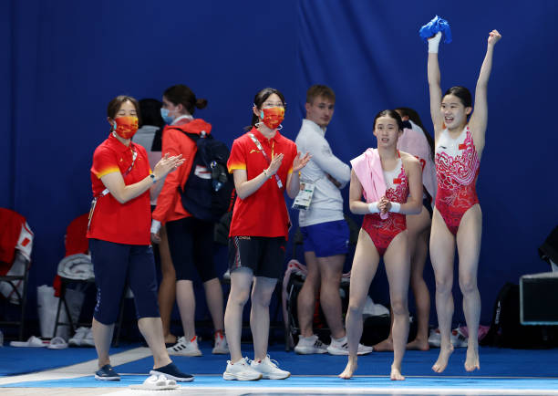 郭晶晶最新照片展现运动风采,依旧活力四射