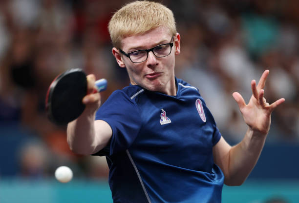 全运会乒乓球赛场:孙颖莎代表河北队出战,目标金牌