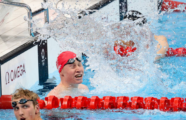 长期游泳是否会导致女性肌肉过度发达?真相揭秘