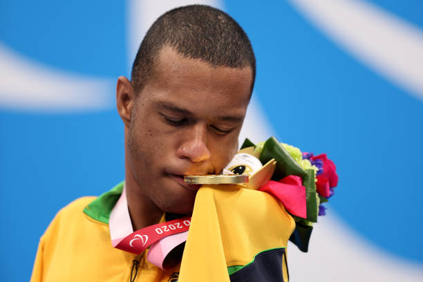 200米自由泳世界纪录的历史演变:从过去到现在的突破