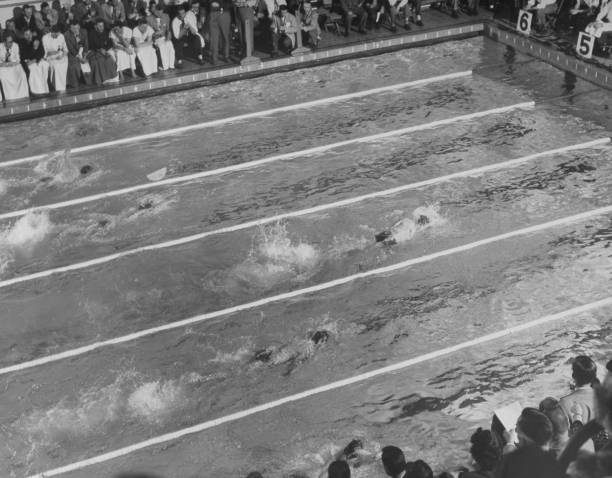 游泳手脚配合技巧全解析:图解+动作分解+常见问题解答