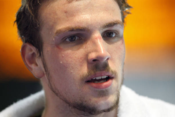 中医视角:女性长期游泳与湿寒气的关系