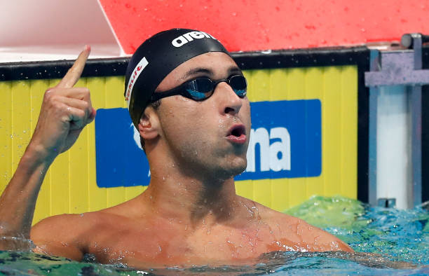 健康游泳社04剧情解析:泳池边的友情与成长