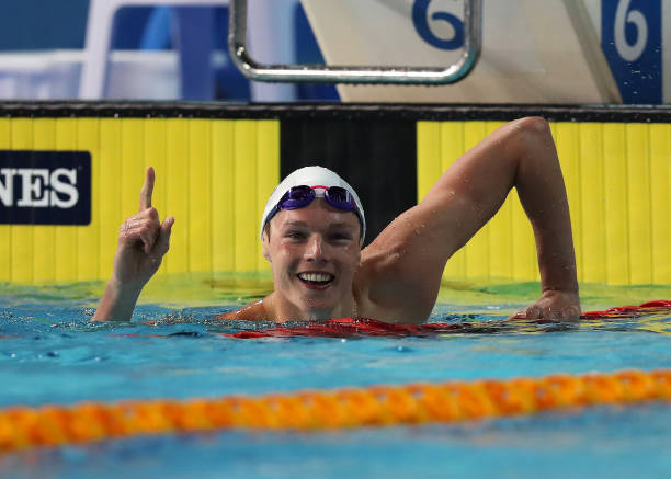 艺术与力量的完美结合:花样游泳表演赛精彩回顾