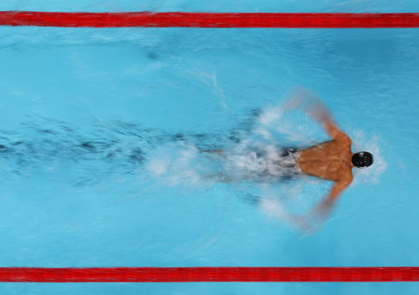 游泳日记:300字记录坚持游泳的收获