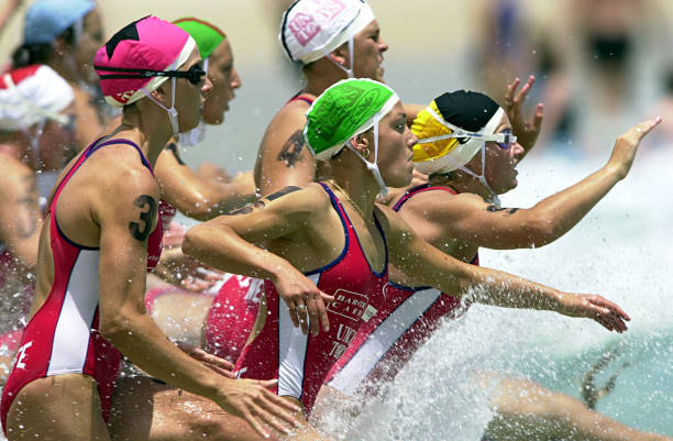 女性游泳后如何避免寒气入侵?