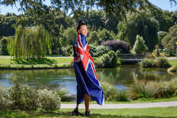 水中王者:游泳队帅哥比赛精彩瞬间集锦