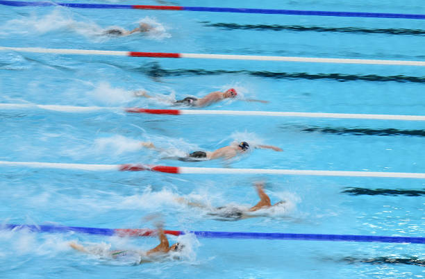 女性游泳爱好者注意:海水中的潜在健康隐患