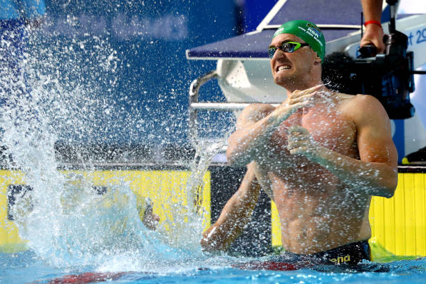 材质大比拼:哪种充气游泳池更耐用?