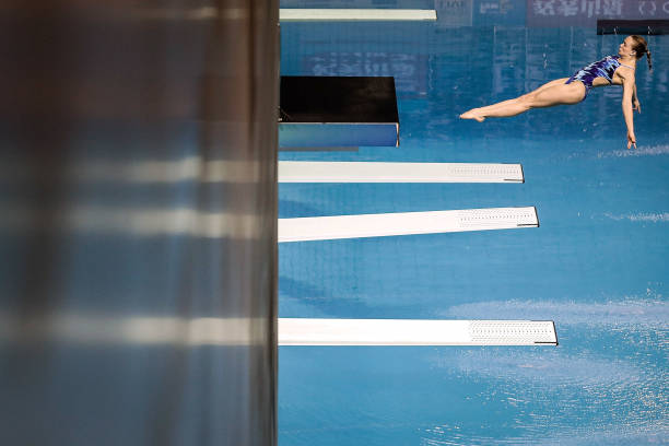 仰泳与其他泳姿的区别:哪种更适合你?