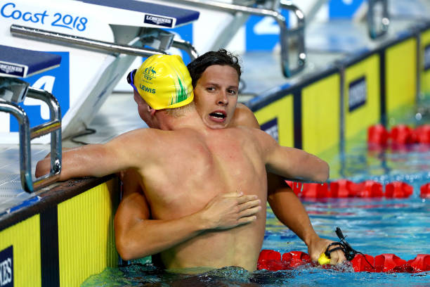 轻松掌握游泳池简笔画的上色技巧