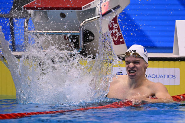 游泳主题手抄报:激发孩子创意的绘画活动