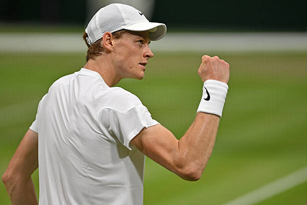 网球第三盘抢七技巧:从发球到得分的完整攻略